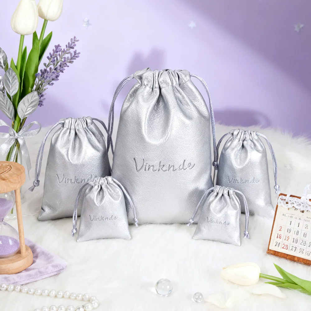 

50 шт. шикарные индивидуальные ювелирные изделия из искусственной кожи, сумка на шнурке 8x10 см, подарочная упаковка, сумки для сережек, косметический органайзер для париков, органайзер для хранения