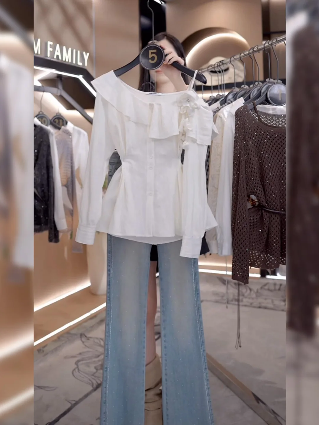 

Korean Style Long Sleeve Slant Shoulder Tassel Design Shirt Elegant Women's Fashion Autumn New Arrival Small Top