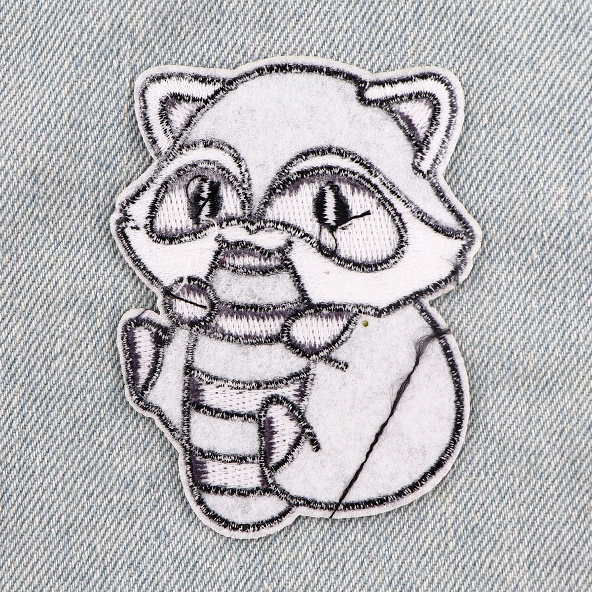 Lovely Raccoon Patch Iron On Patches For Clothing Stickers Embroidered Patches On Jackets DIY Clothes Stripes For Childrens