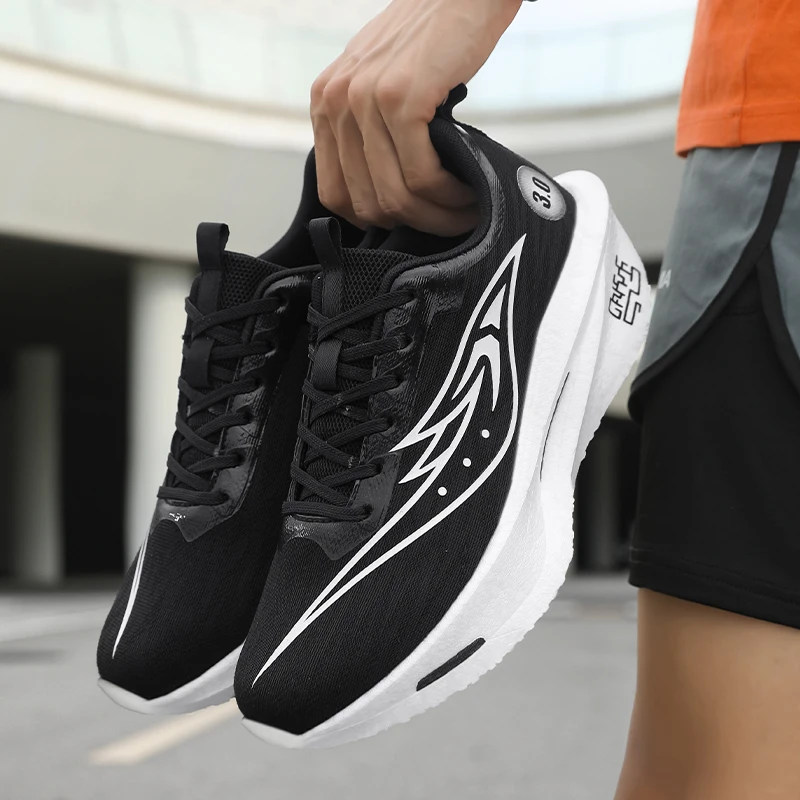 Summer Mens Sports Shoes Racing Trend Anti Slip Wear-Resistant Marathon Training Comfortable Lightweight Breathable Running Shoe