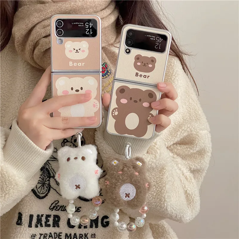 Cartoon Bear Bracelet Phone Cases For Samsung Galaxy Z Flip 3 4 5 6 Z Flip5 ZFlip5 Electroplated Lambskin Shockproof Back Cover