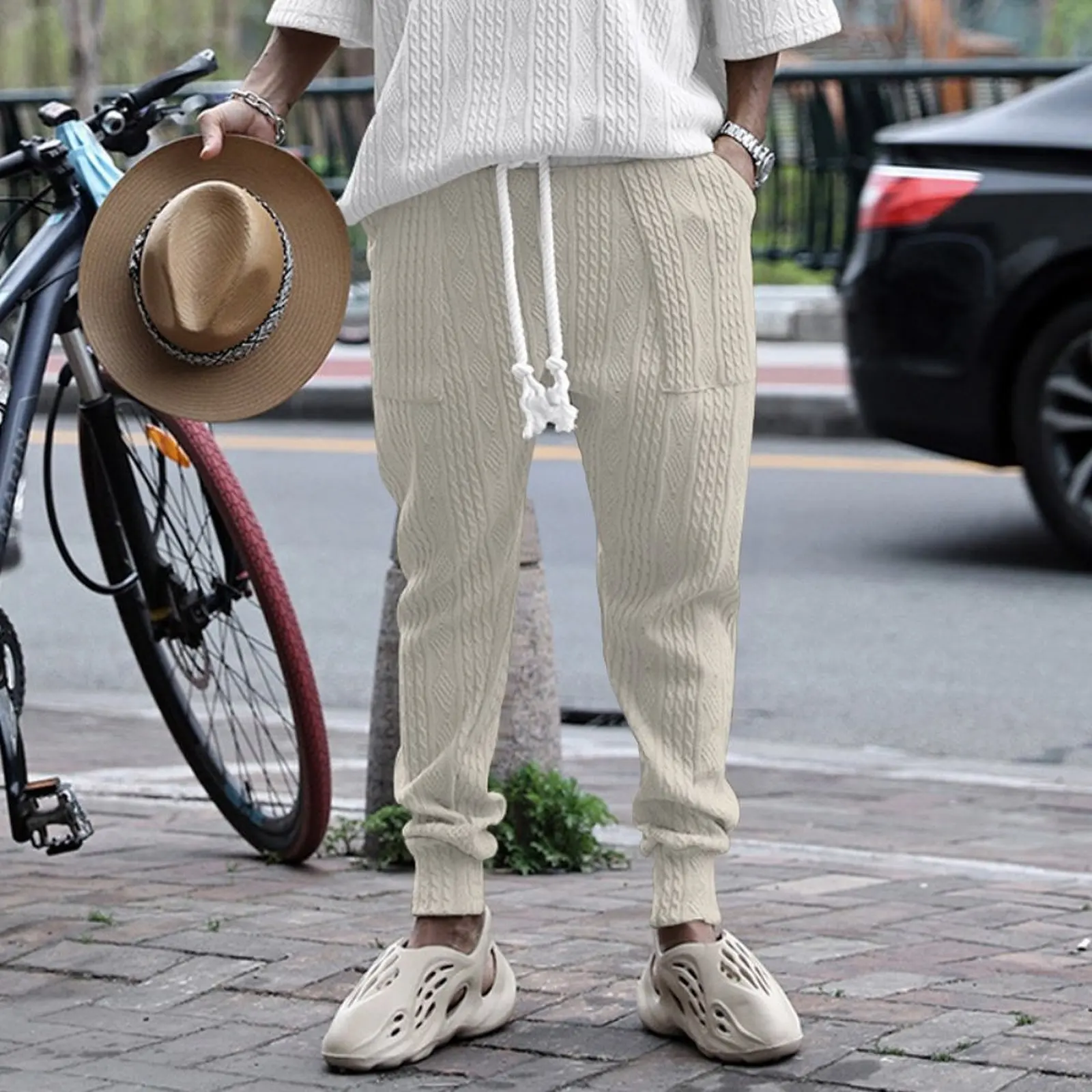 Lange Broek Met V-Hals En Lange Mouwen Voor Heren, 2-delig. Stijlvol V-Hals Ontwerp Biedt Een Klassieke En Elegante Uitstraling. Ons Afdrukken