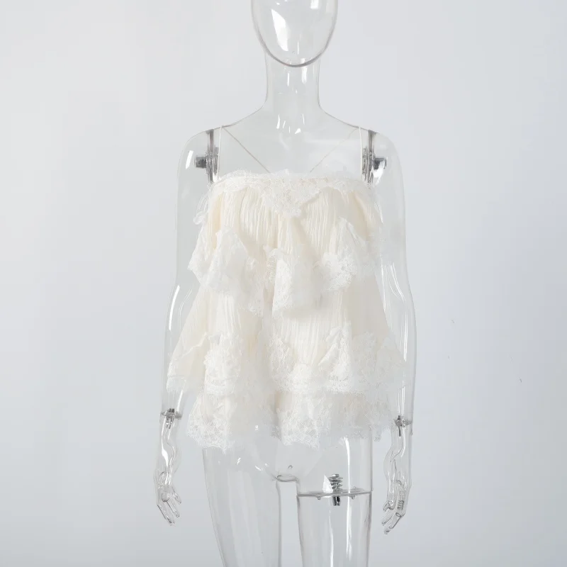 Stilvolle weiße, gestufte Spitzenbluse mit Spaghettiträgern, ärmellos, mit Rüschen, fließend, elegant, für Damen, Sommer, Alltag, Party, Urlaub. – Detail 2