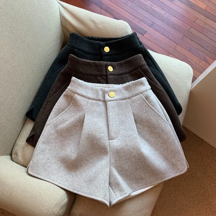 Damen-Shorts aus dicker Wolle mit weitem Bein, Herbst-Winter, neue High-Waist-Shorts, locker geschnitten, gerade geschnitten, Bootcut-Shorts, lässige Oberbekleidung – Detail 3