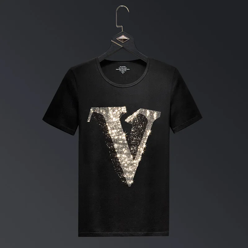 

2025 футболки с коротким рукавом и круглым вырезом, мужские брендовые футболки с надписью и бриллиантами, модная мужская уличная одежда, тонкие футболки из мерсеризованного хлопка, большие размеры 6XL