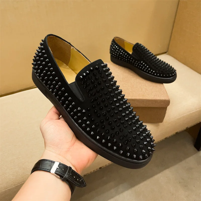 Unisex Luxury Brand High Quality Red Bottom Shoes For Men High Style Fashion Spikes Casual Shoes Rivets Flats Women Sneakers