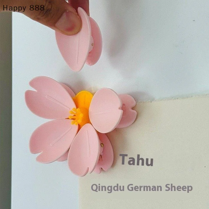 Multifunctional Sakura-Inspired Magnetic Clip – A Versatile Kitchen Tool For Snack Sealing, Food Storage, And Home Organization