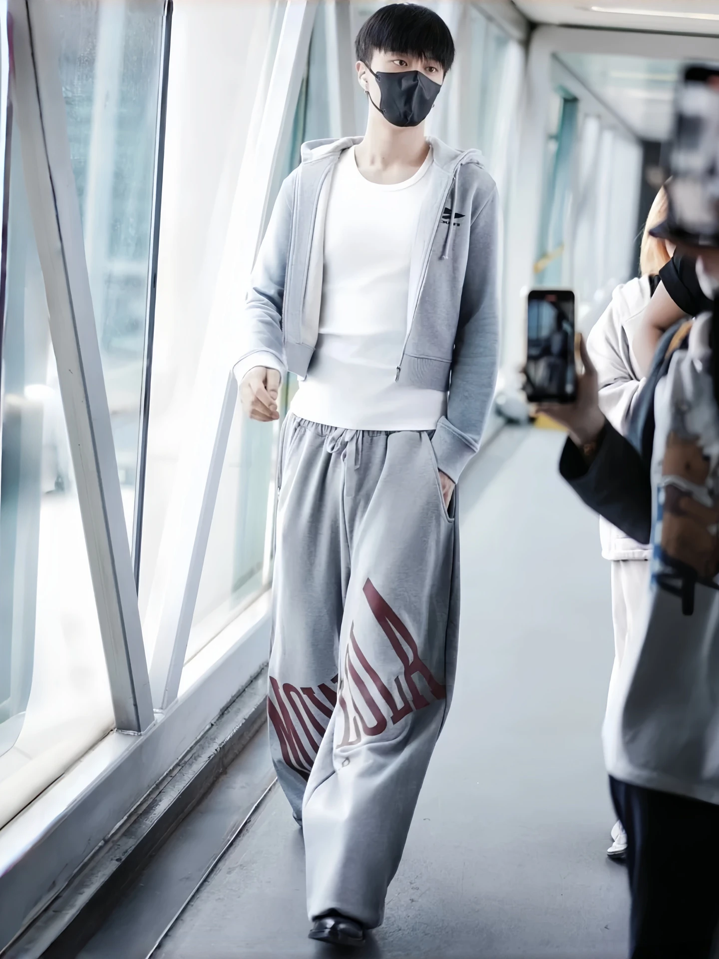 Cortis  Mowalola Distressed Straight Leg Joggers for Couples Loose Long Cotton Sweatpants Youth Fashion Casual Pants