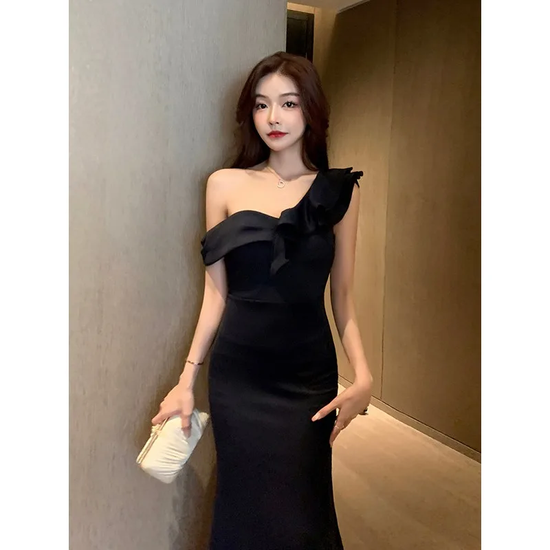 Elegant Black Evening Dress for Women with Floral Design, High-End Luxury Gown, Long Dress for Parties, Cocktail Parties, Adult Ceremonies, Graduation Balls