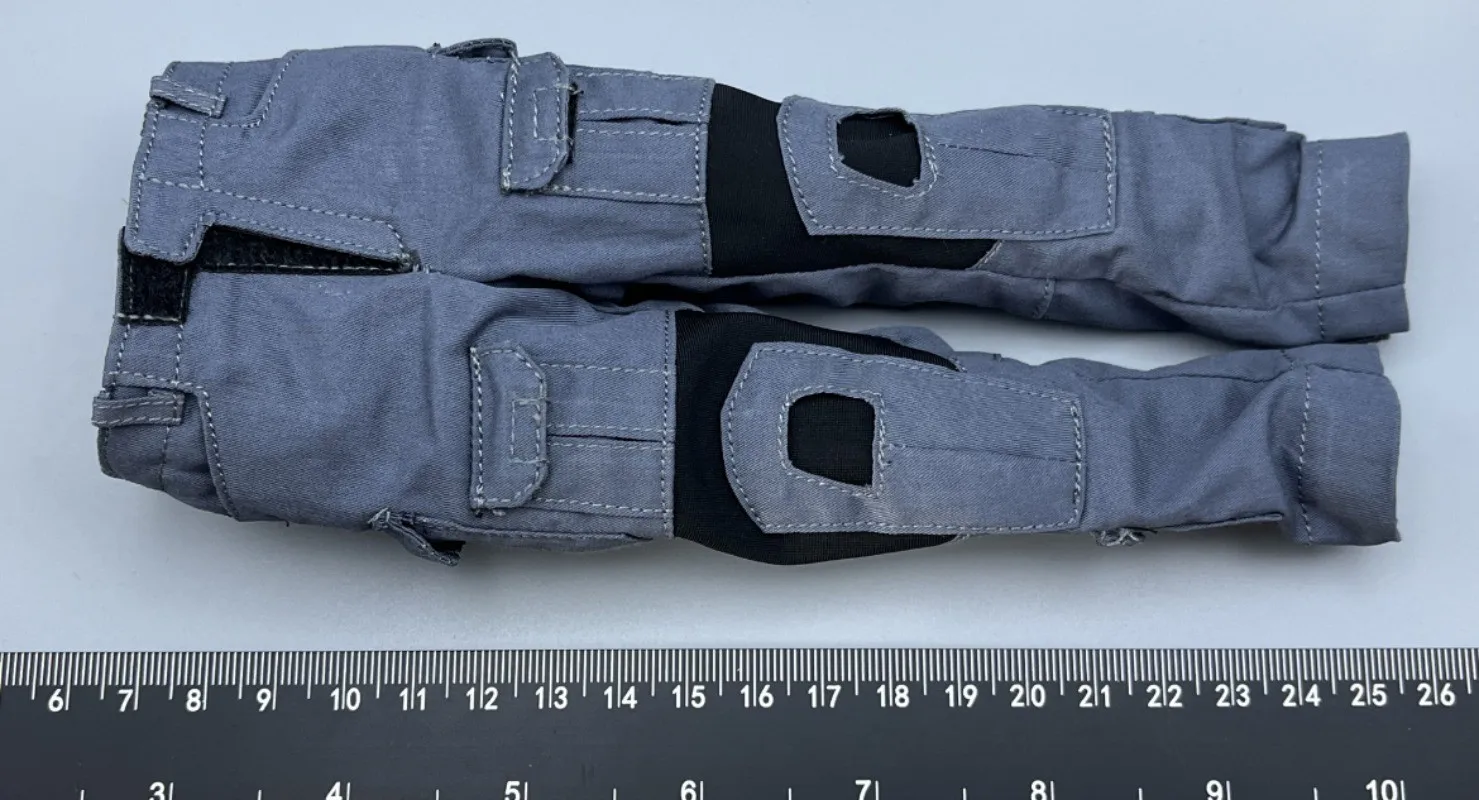 

KS21001 KSTOYS Модель брюк Soldier Night Battle Ghost в масштабе 1/6