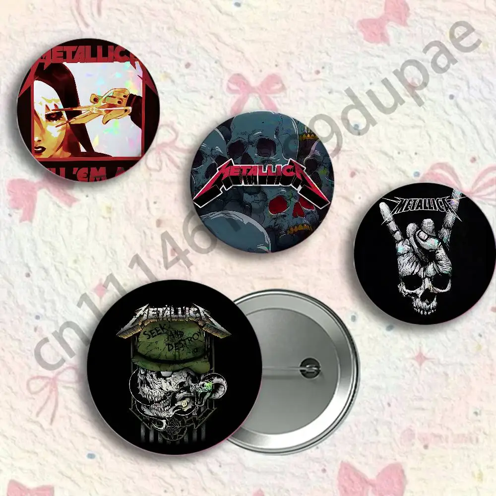 M-Metallica Badges 25 32 44 58 75 mm Round Customizable Wholesale Fan goods Self-made fan freebies