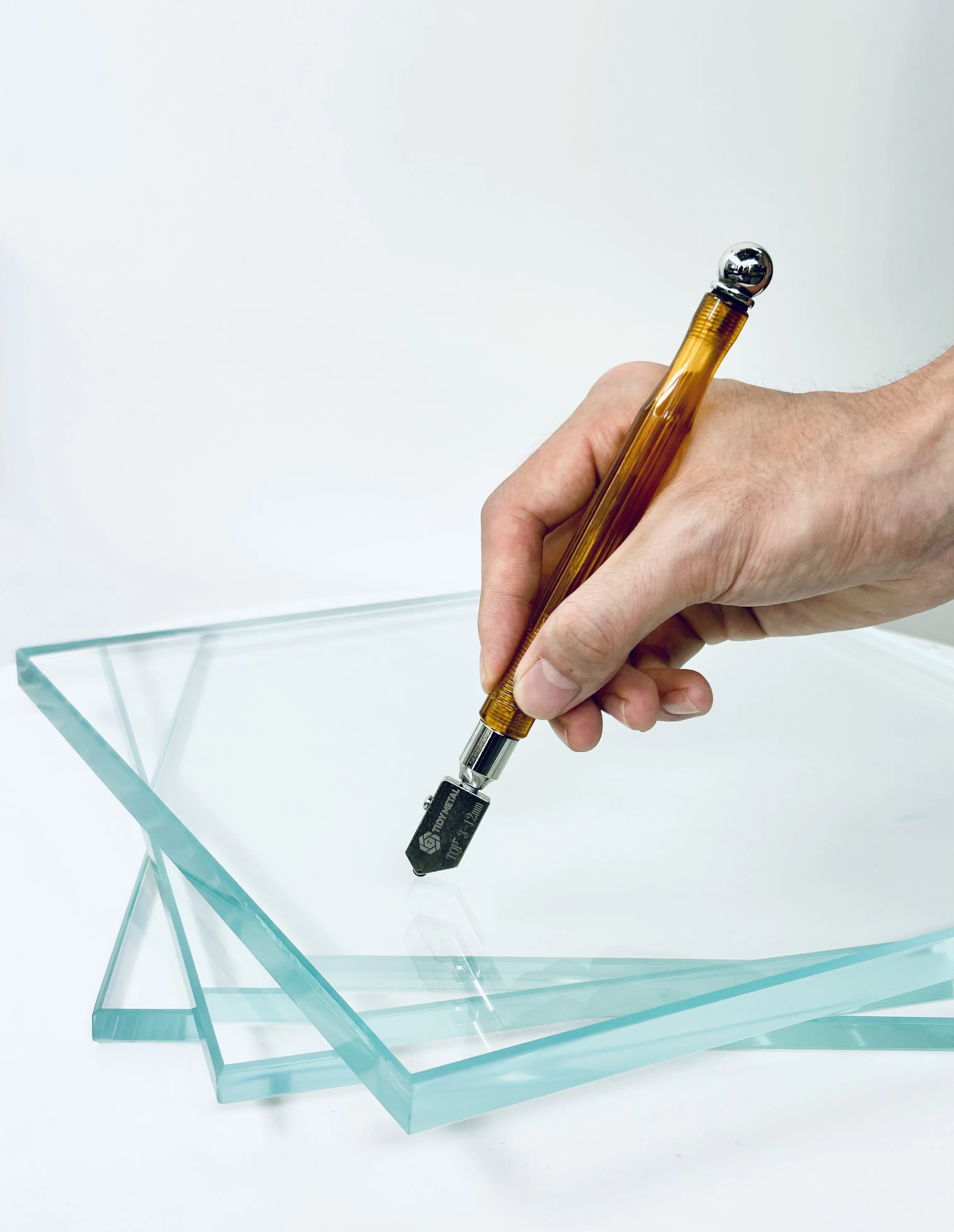 

Precision Glass Cutting Tool Durable Alloy Wheel Glass Cutter Ergonomic Grip for DIY Craft Projects