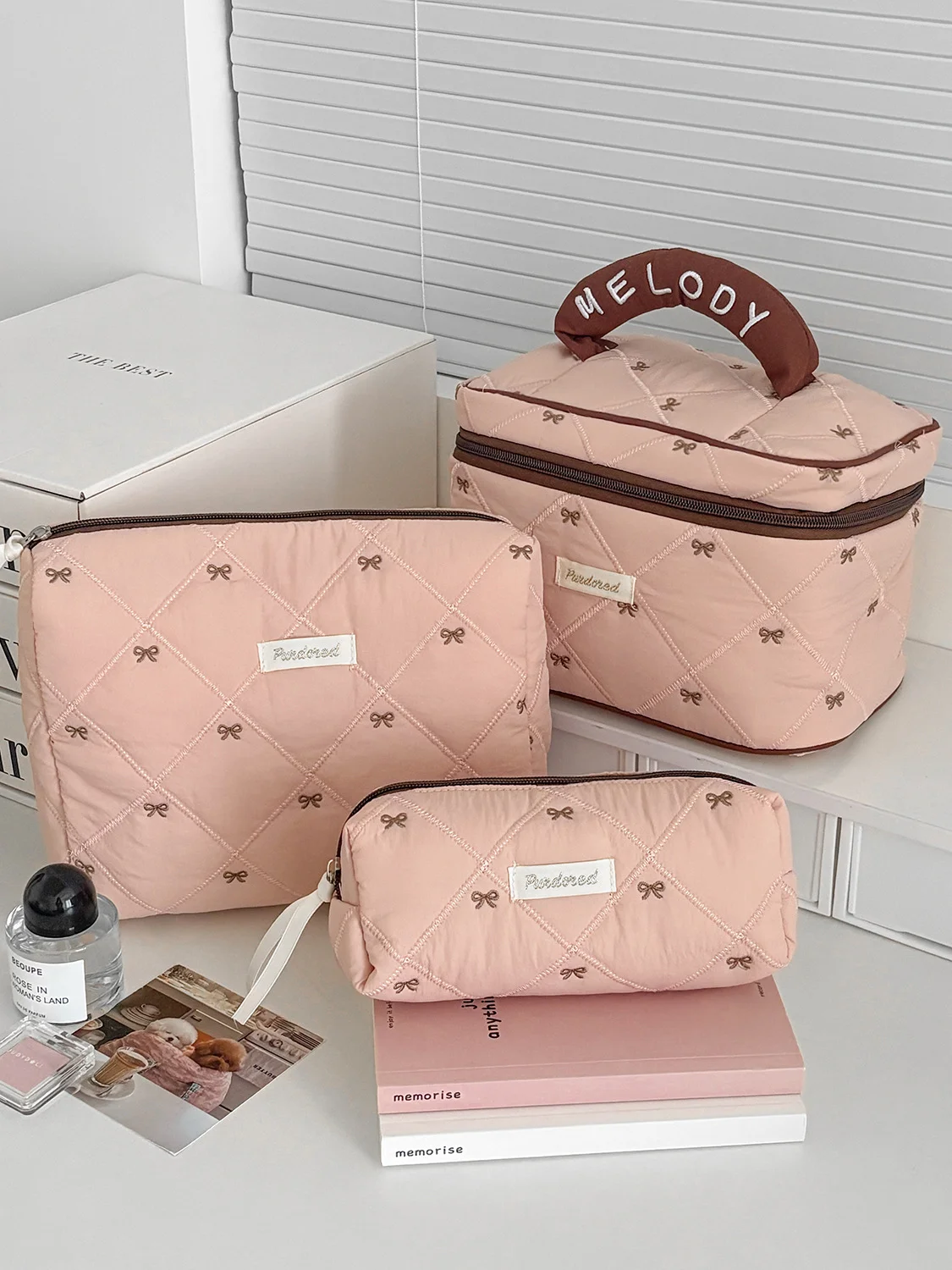 Berry Bow Embroidery Portable Large Capacity Handheld Toiletry Bag Makeup Bag New High-Value Cute Girl Style