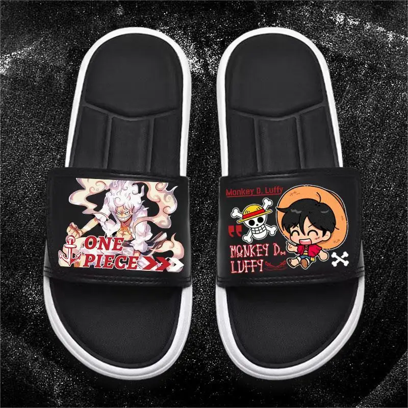Die Cartoon-Hausschuhe „One Piece Monkey D. Luffy Roronoa Zoro“ sind weiche und bequeme Flip-Flops, die man im Sommer außerhalb des Hauses tragen kann. – Detail 5