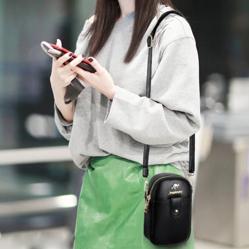 حقائب هاتف كروس صغيرة أنيقة للنساء محفظة صغيرة من جلد البولي يوريثان الأسود الأنيق، مثالية للمفاتيح والبطاقات وأساسيات التنقل