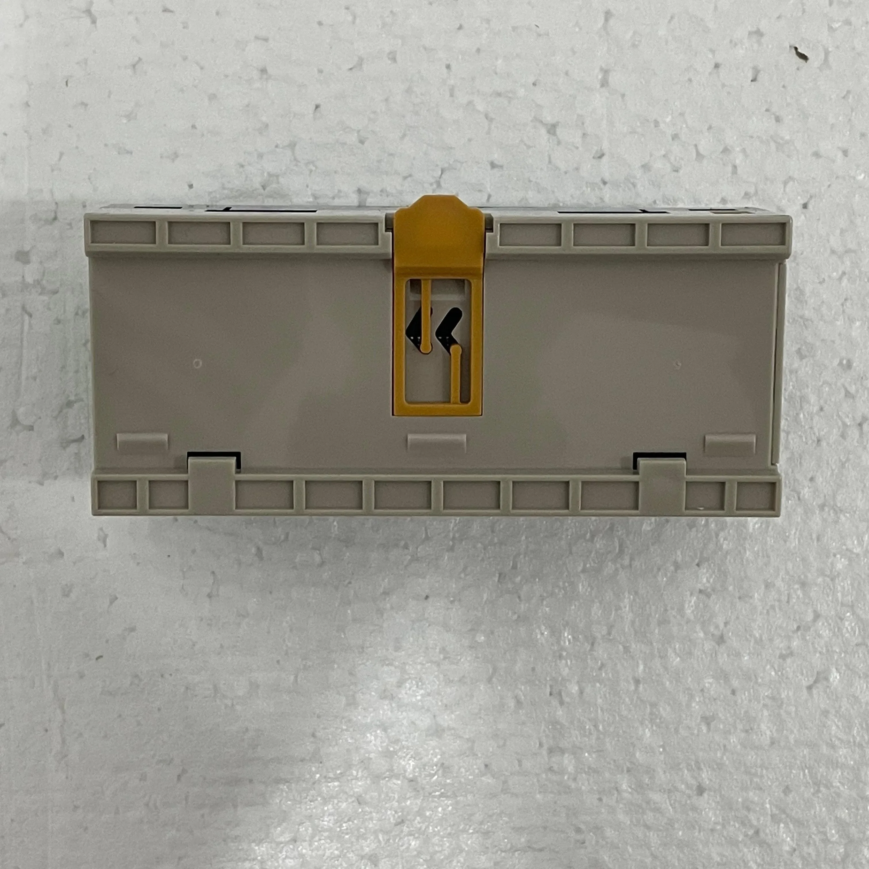 DRT2-OD16 Transistor Terminal Electrical Wire Termination Connector for I/O Expansion DC24V New Product Category Terminals
