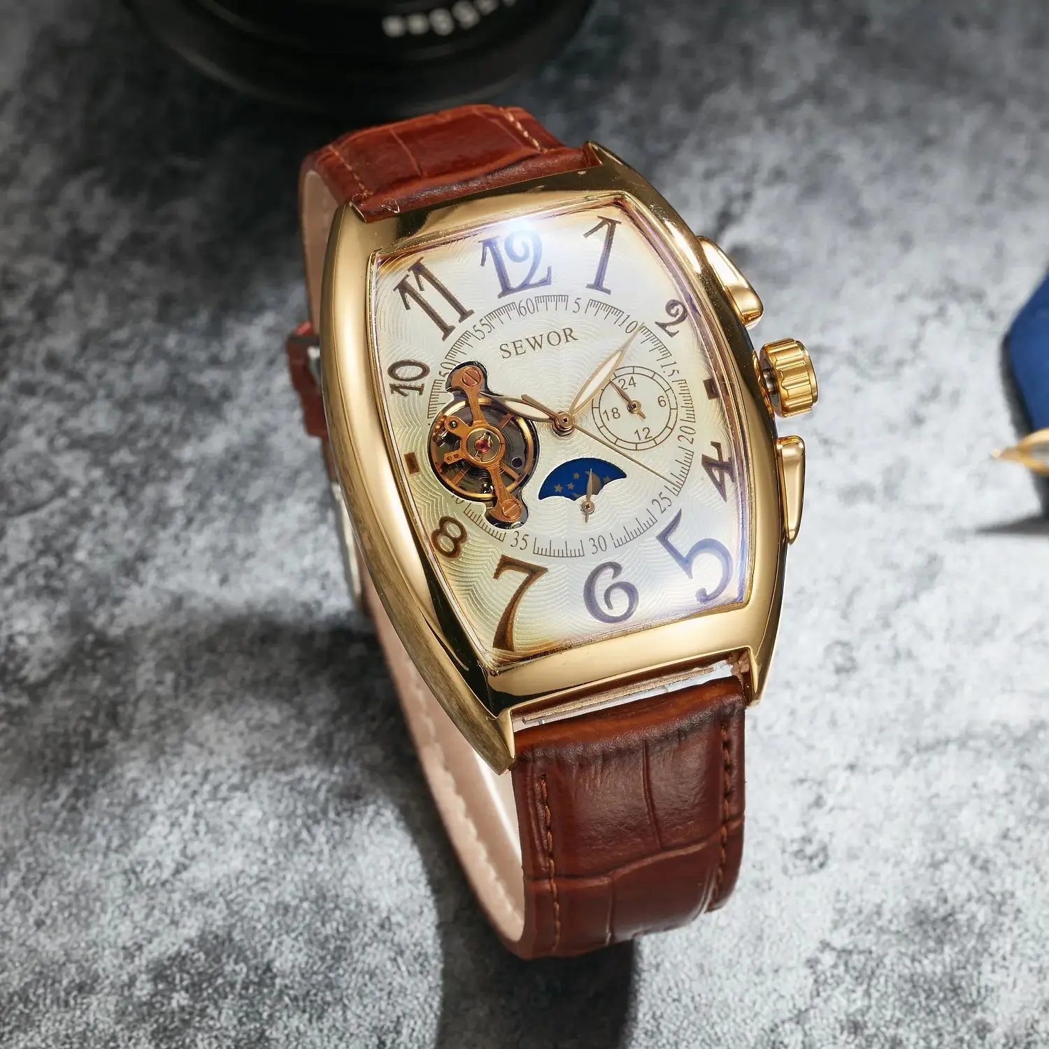 Reloj de moda para hombre, Tourbillon luminoso en forma de barril de vino, movimiento mecánico completamente automático, reloj automático