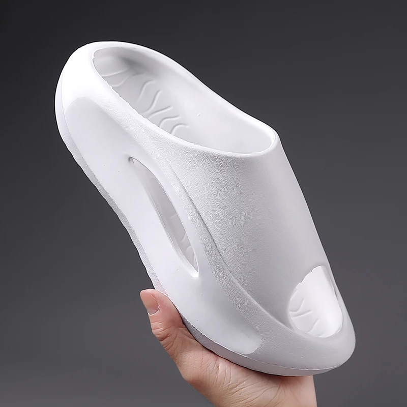 

Slippers for Men and Women, Versatile Summer Outer Wear, Home Non-Slip Thick-Soled Outdoor Casual Beach Slippers