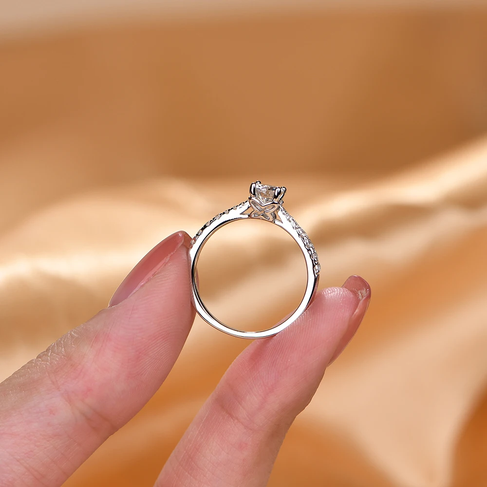 ATTAGEMS 0.5ct 5.0mm D Color Round Rhodium Plating 925 Silver Moissanite Ring Diamond Test Passed Jewelry Woman Girlfriend Gift