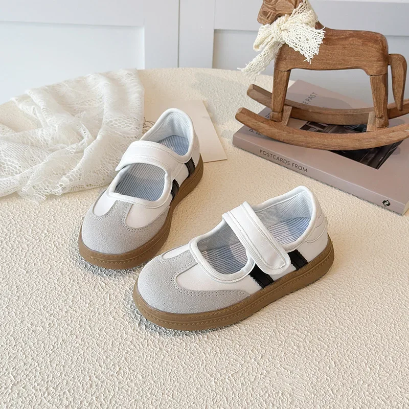 

Детская повседневная обувь для девочек, весна-осень 2023, новая модная нескользящая универсальная обувь в корейском стиле с мягкой подошвой для подиума