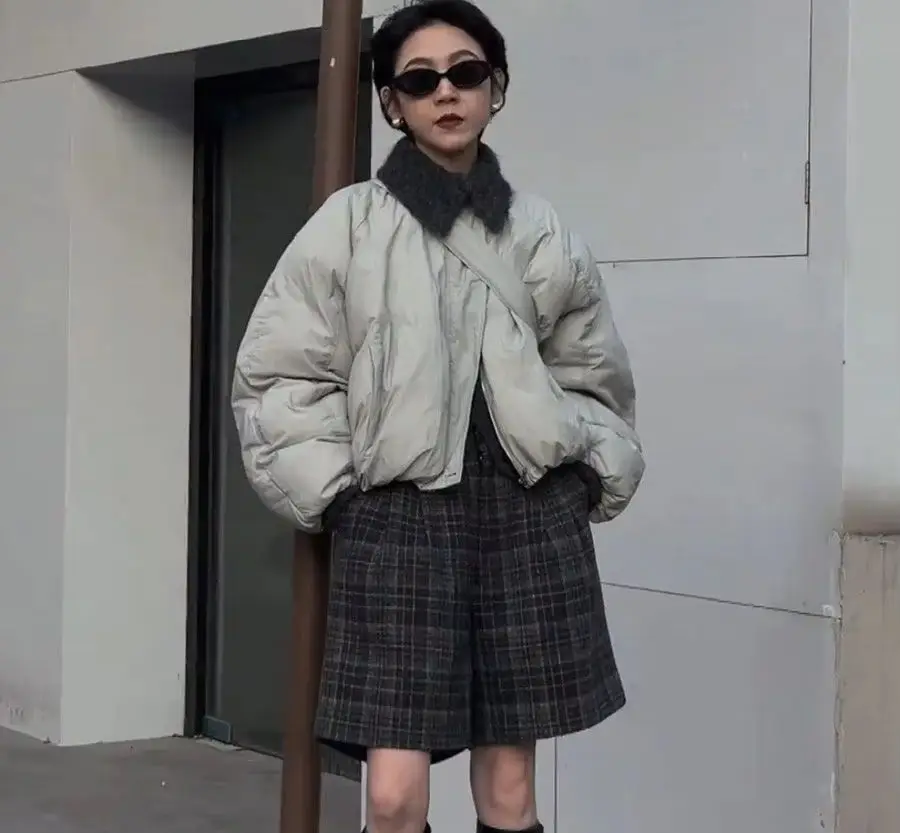 Европейские шерстяные шорты в клетку для женщин осенью и зимой 2025, новые модные свободные ботинки и брюки с эластичной резинкой на талии