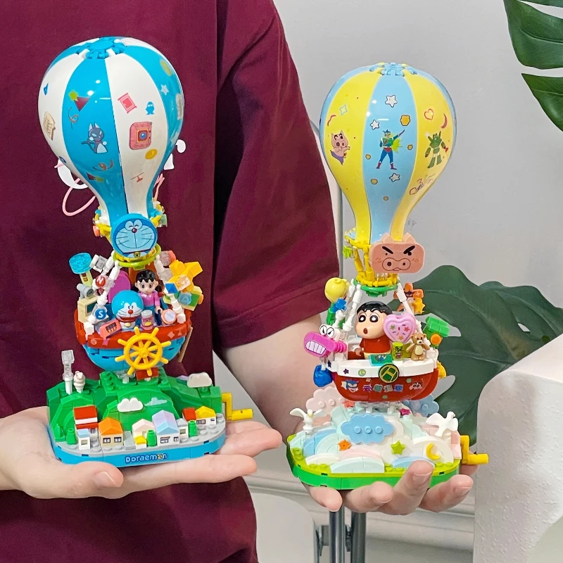 BALODY Building Blocks Crayon Shin Chan Doraemon Hot Air Balloon Model Small Particle Splicing Movable Toy Ornament Gift