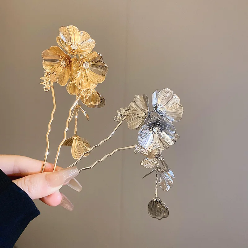 New Chinese Style Flower Tassel Hairpin for Women Elegant Personality Rhinestone Hair Stick Luxury Fashion Hairwear Wholesale B