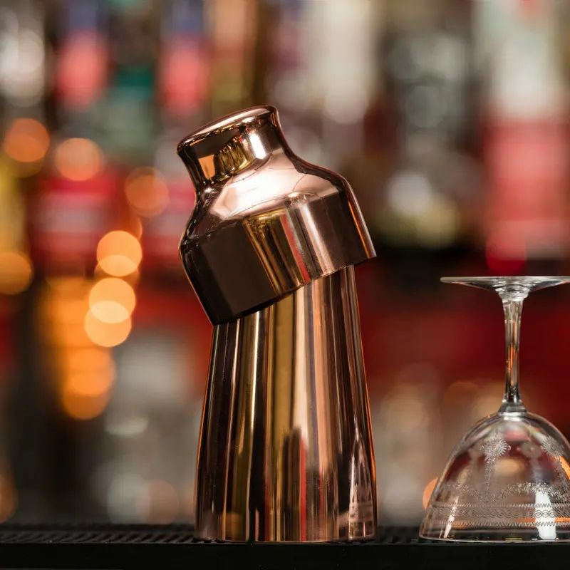 550ml Calabrese Bar Cocktail Shaker Stainless Steel Bottle Cocktail Shaker Essential Barware Bar Tool for Bartender Drink Party