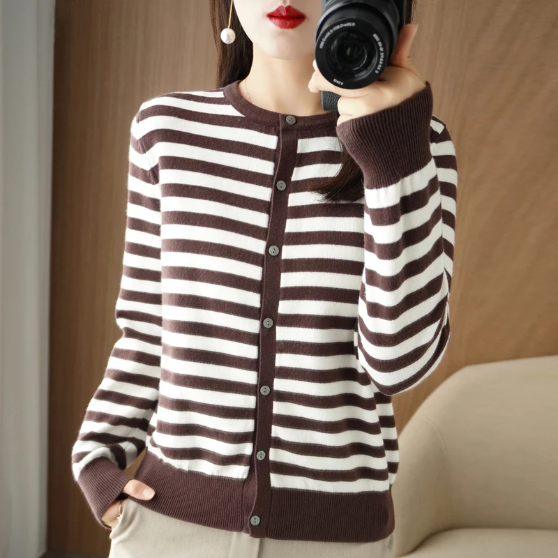 Striped Long Sleeve Knitted Cardigan Women's Short Coat Round Neck Sweater Fashionable Western Style Aging Loose Outer Wear New