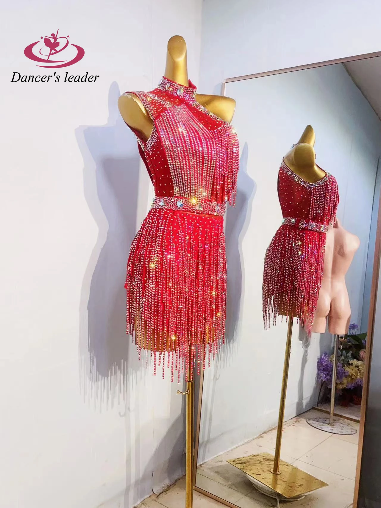 فستان الرقص اللاتيني للسيدات الراقية المخصص للغاية فستان أداء فني من حجر الراين من سامبا