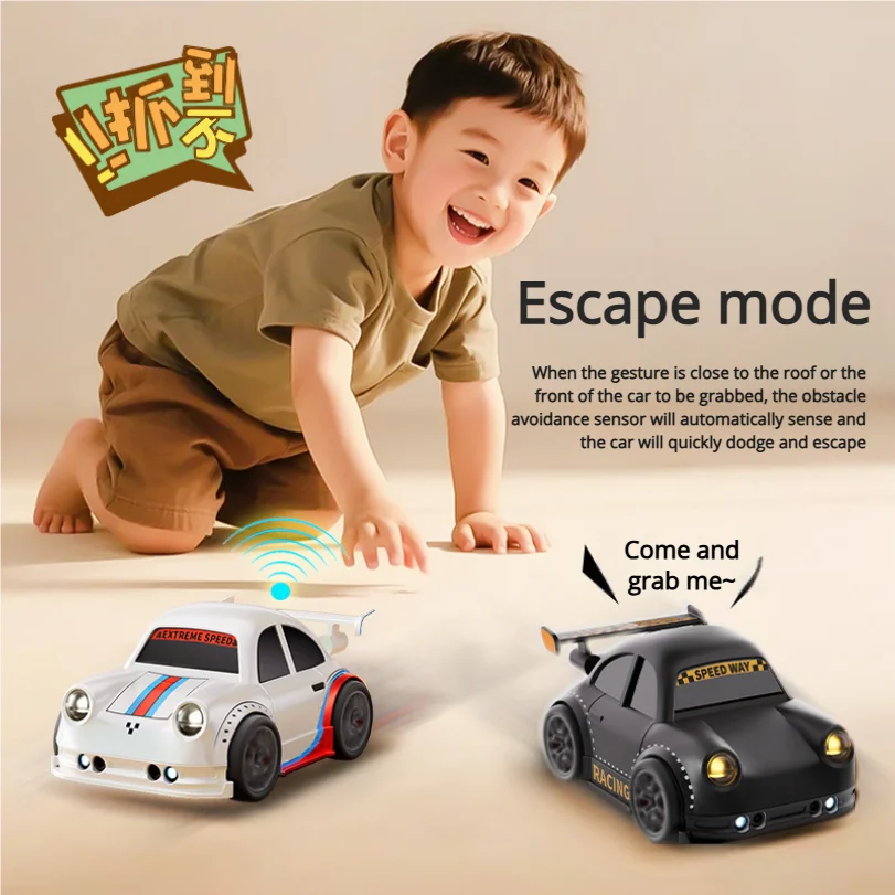 التحكم عن بعد الانجراف سيارة صغيرة متعددة الوظائف الاستشعار الذكي سطح المكتب الصوت والضوء نموذج سيارة لعبة للأطفال