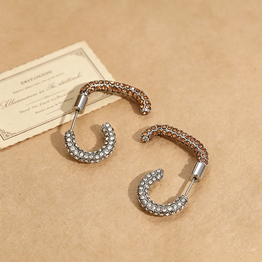  Einzigartige doppelschichtige C-förmige Ohrringe aus Edelstahl, luxuriöser Zirkon-Piercing-Schmuck für Damen, exquisiter Statement-Schmuck, wasserdicht, Geschenk. – Detail 2