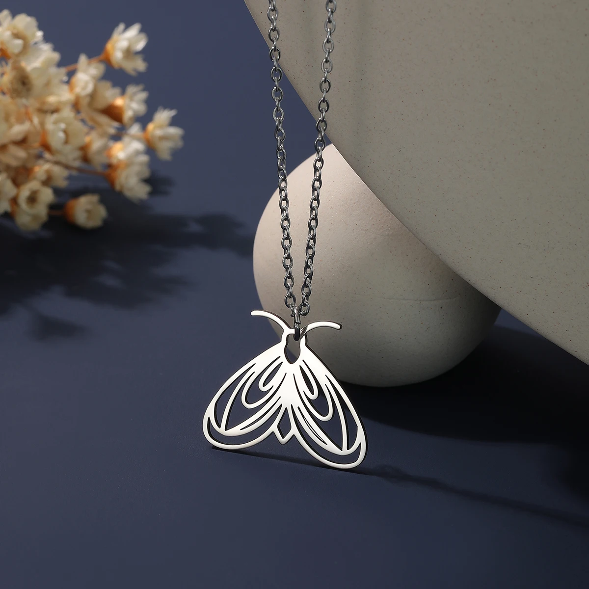 Ожерелье женское из нержавеющей стали, модное колье до ключиц с полой линией, ювелирное изделие унисекс