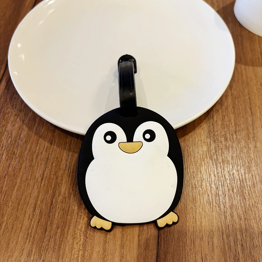 1/2 piece animal panda penguin luggage tag, trolley bag hanging tag, luggage anti-loss identifier label, travel essential luggag