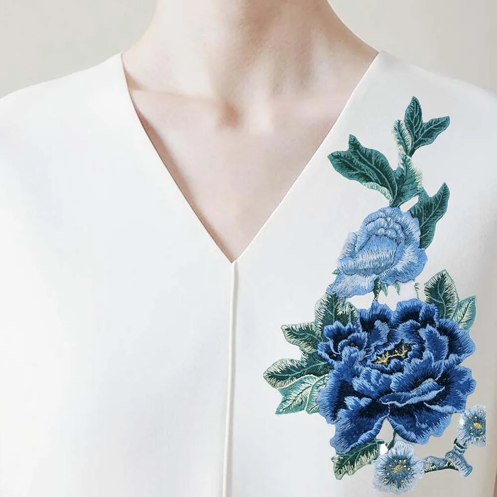 2Pcs/Set Rose Flower Embroidery Patches Applique Embroidery Sew On Clothes Para La Ropa Applique