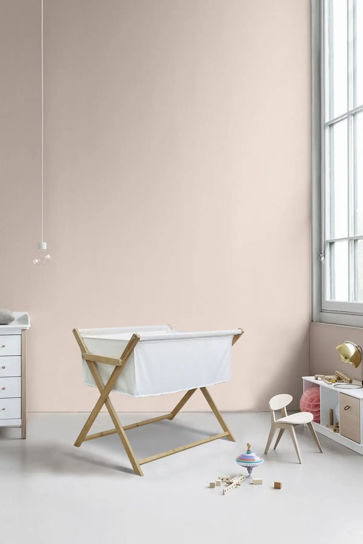 Cuna plegable de madera para madre