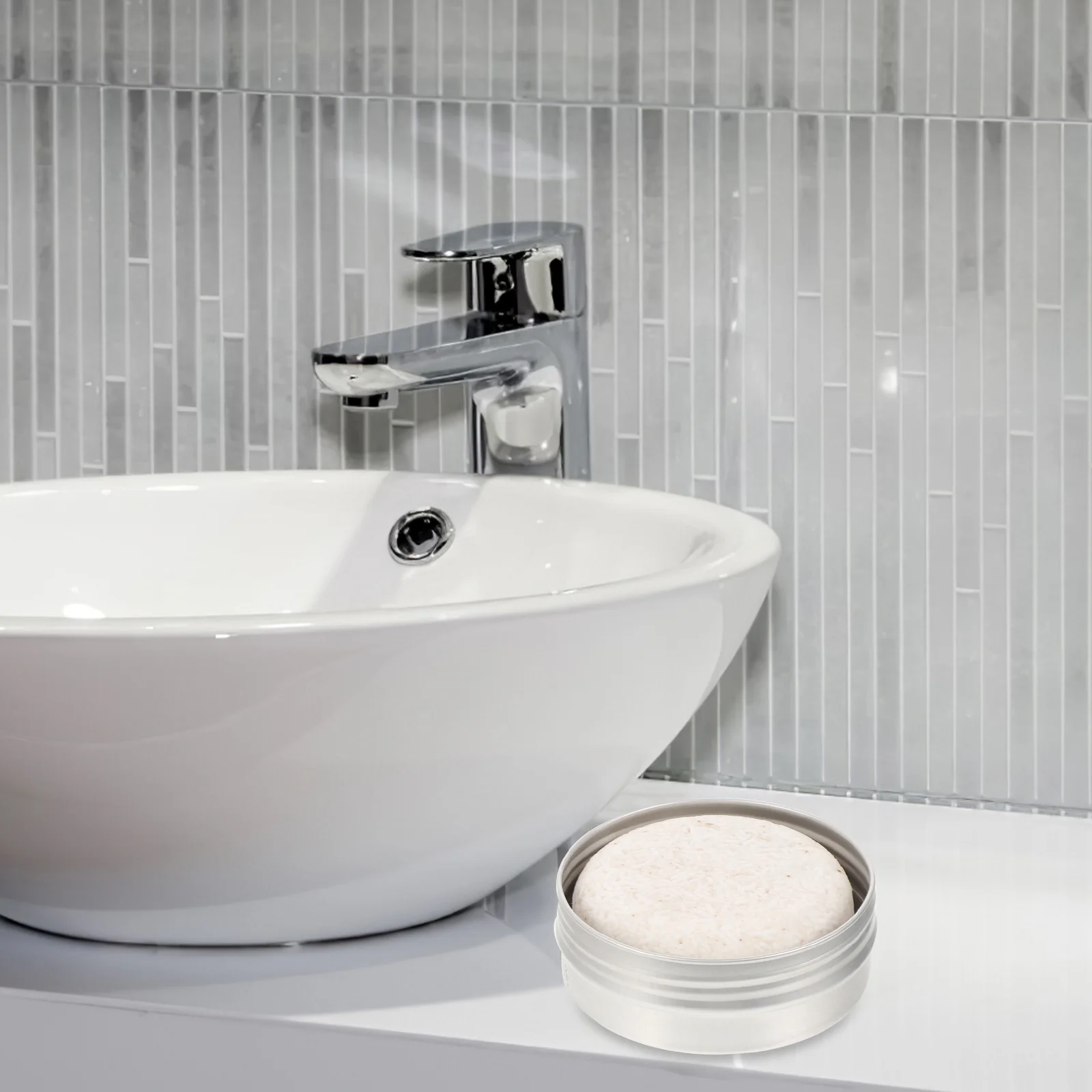 

Шампунь для волос Натуральное мыло с эфирными маслами Глубоко питательный портативный дизайн для деловой поездки и ежедневного использования