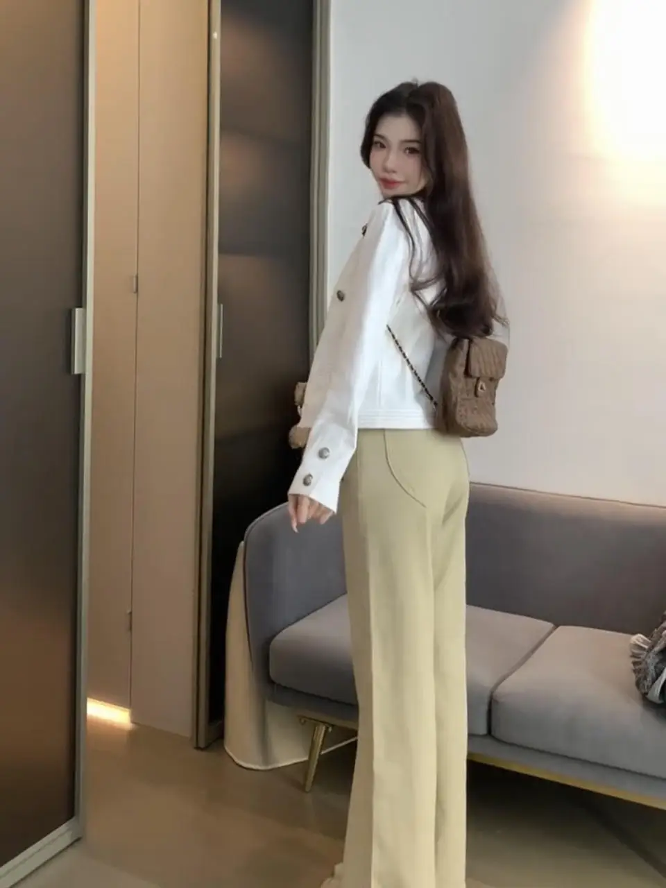 

Твидовый укороченный жакет женский весенний в стиле барн, стильный, с завязками, шик, свободный, винтажный, ретро, модный, трендовый, простой, классический, однотонный, для женщин