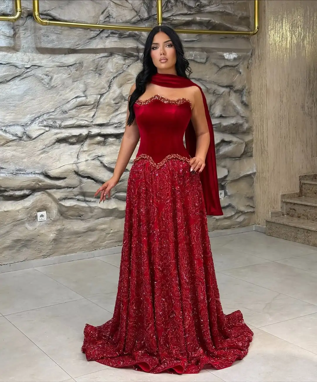 Nuovo design rosso sexy perline paillettes drappeggiato una linea corsetto abito da sera con nastro affascinante moda ballo formale abito da festa