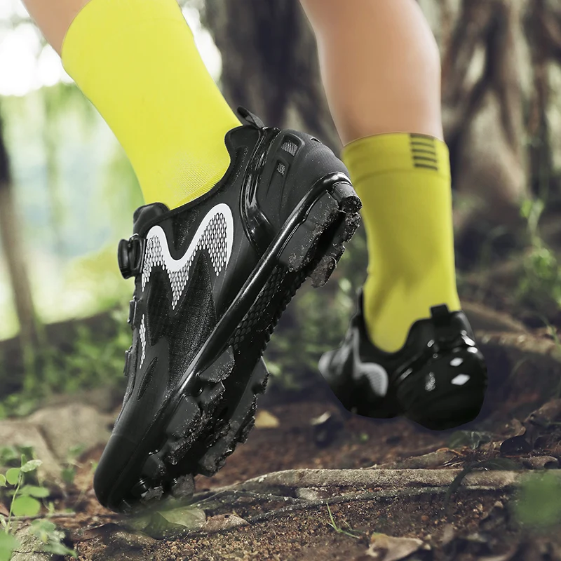 

Unisex New Cycling Shoes Lightweight Professional Bicycle Road Racing Rubber MTB Casual Outdoor Wear-Resistant Fashion Match