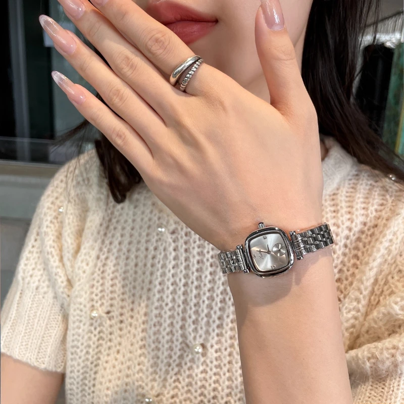 Classic Trend Ladies Watch Elegant Simple Exquisite Waterproof 2025 Quartz Watch Birthday Gift