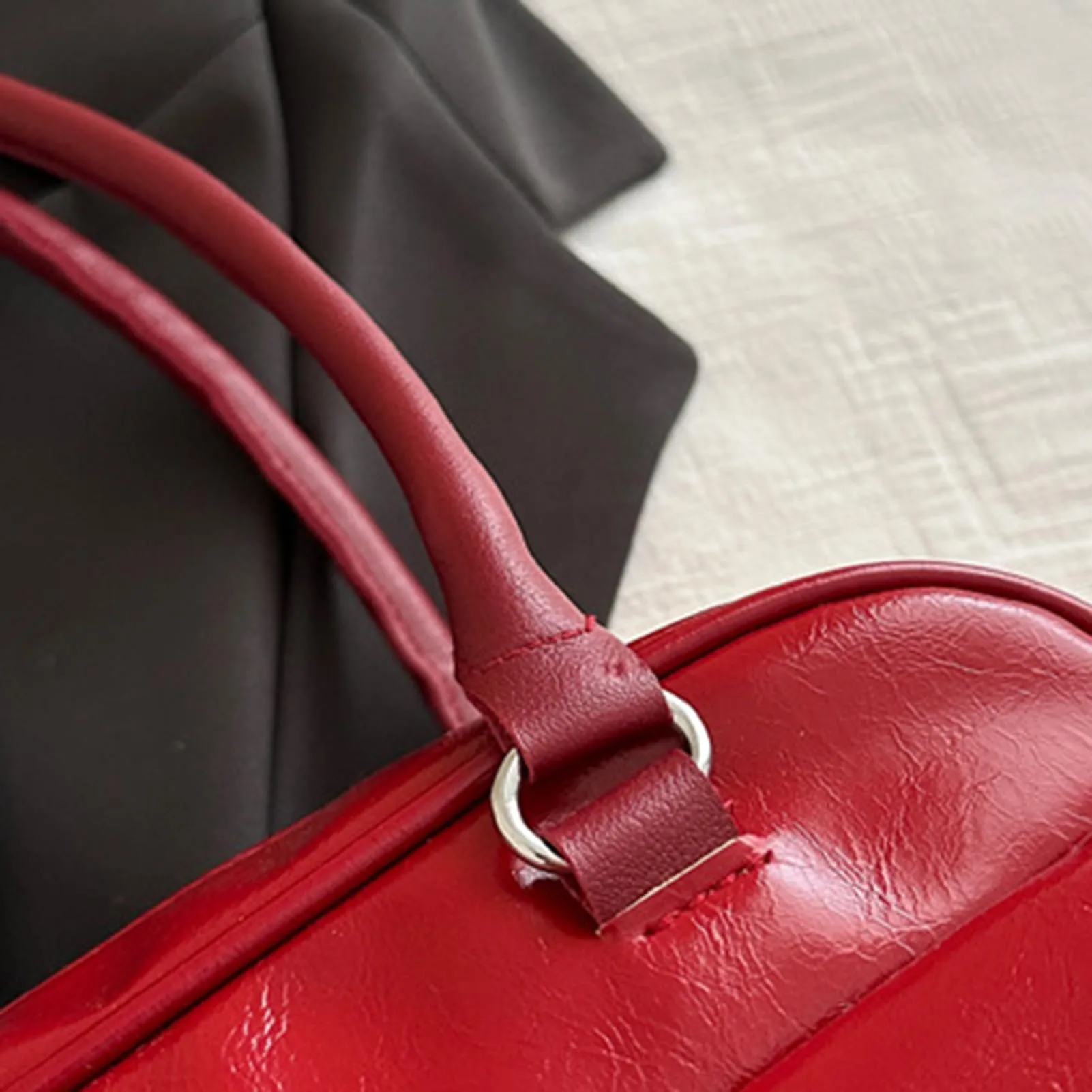 Tas Bahu Kasual Wanita dengan Permukaan Halus Tas Kasual Belanja untuk Penggunaan Sehari-hari dan Pekerjaan Kantor