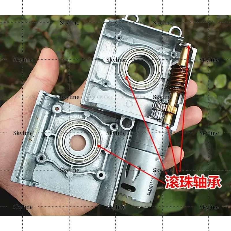 DC 12V Worm Gear Geared Motor Forward And Reverse DC Geared Motor Ball Bearing Geared Motor