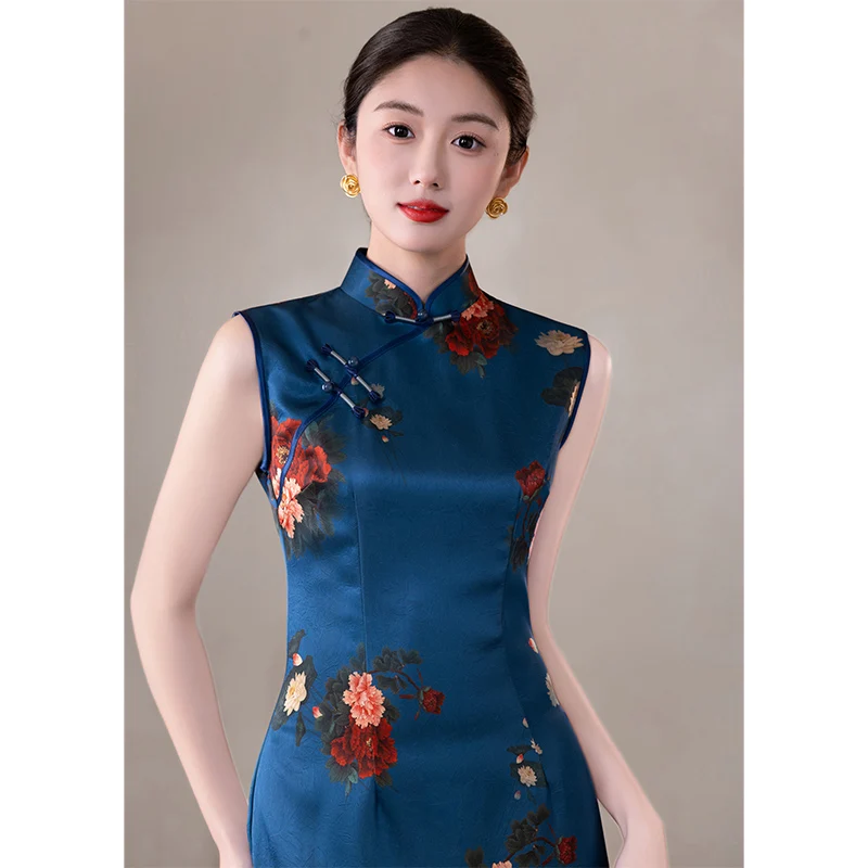 

Elegant Blue Floral Print Young Style Shanghai Lady's Long Qipao Elegant Atmosphere Whitening Daily Performance Show