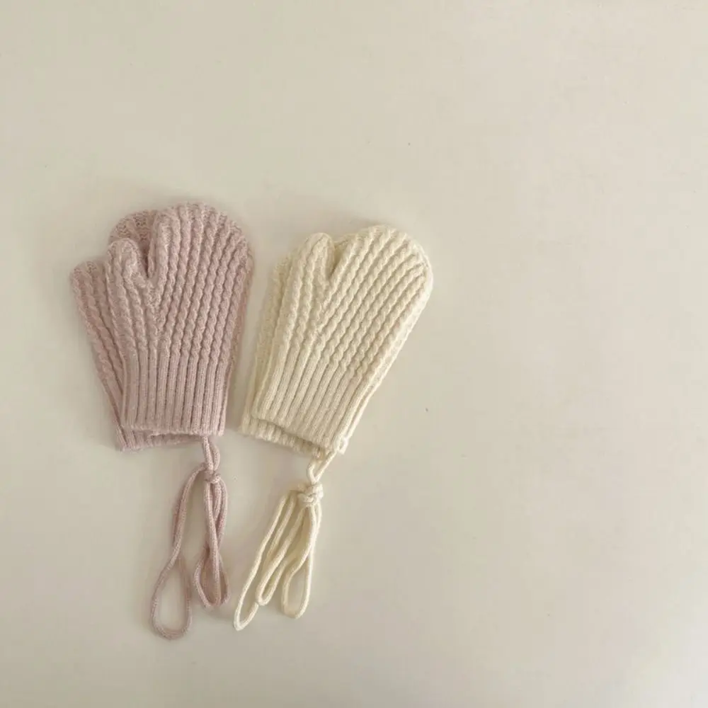 Nuevos guantes de punto de otoño e invierno, manoplas de Color sólido a prueba de frío para niños, guantes cálidos informales con cordones para niños