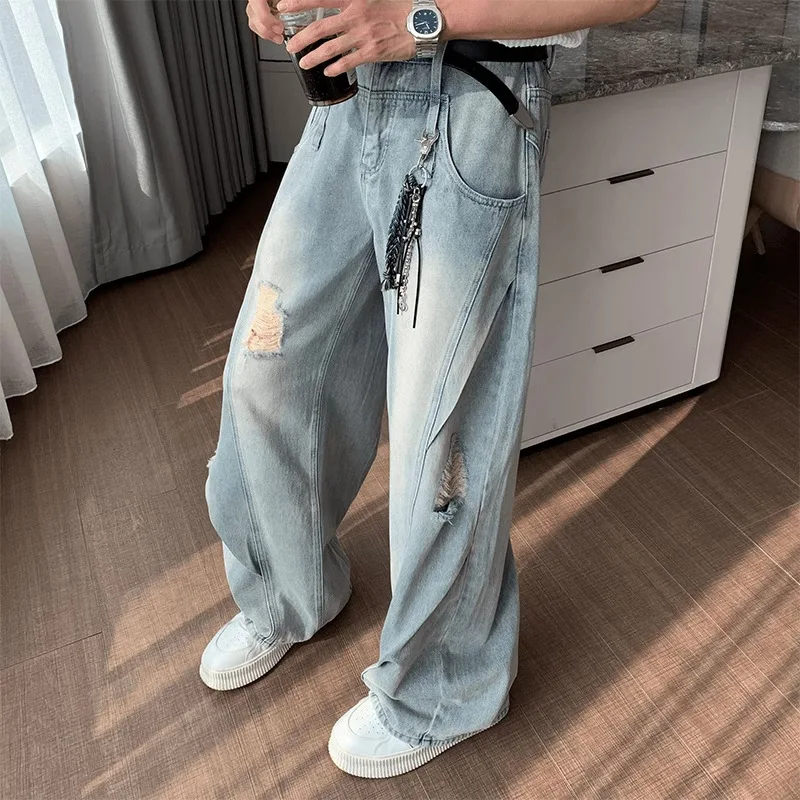 Jeans Scimitar Vintage [Vintage Washed] untuk Pria |   Celana Panjang Biru Muda Model Wide-Leg dengan Detail Kancing, Ca