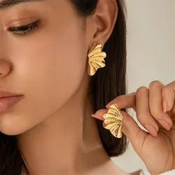 Elegant Design Chic Half Flower Stud Earrings Minimalist Irregular Petal for Women 2024 New Gold Color Earrings Party Jewelry