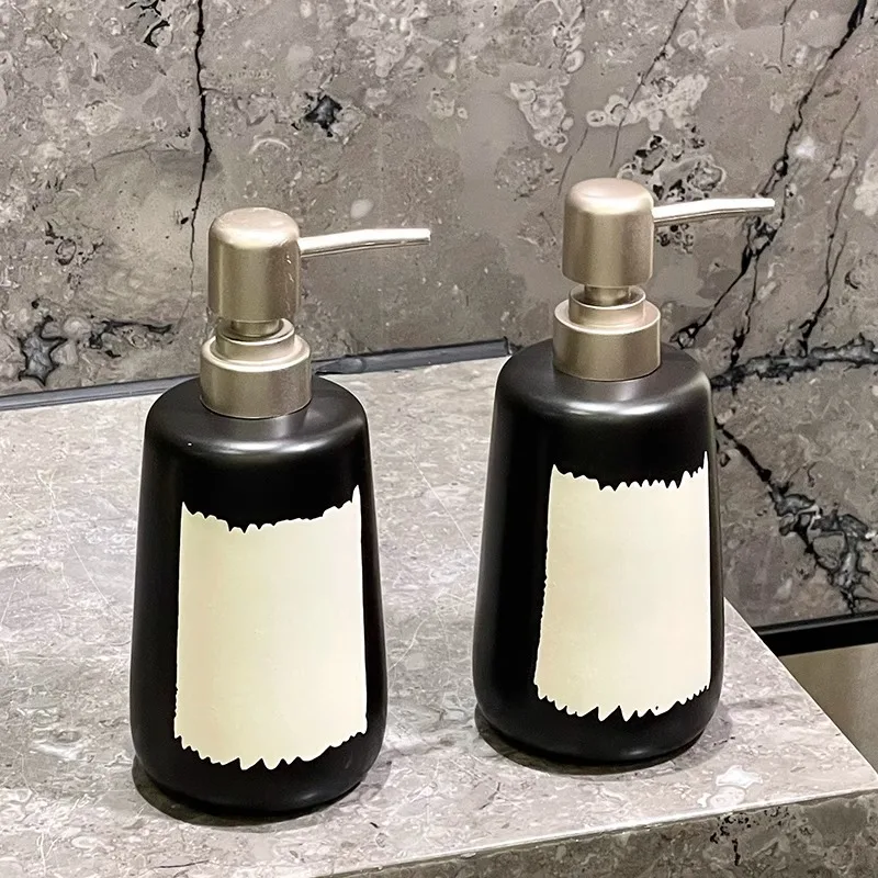 

European Ceramic Lotion Bottle Black and White Soap Dispenser Hotel Bathroom Shampoo and Shower Gel Makeup Water Storage Bottle
