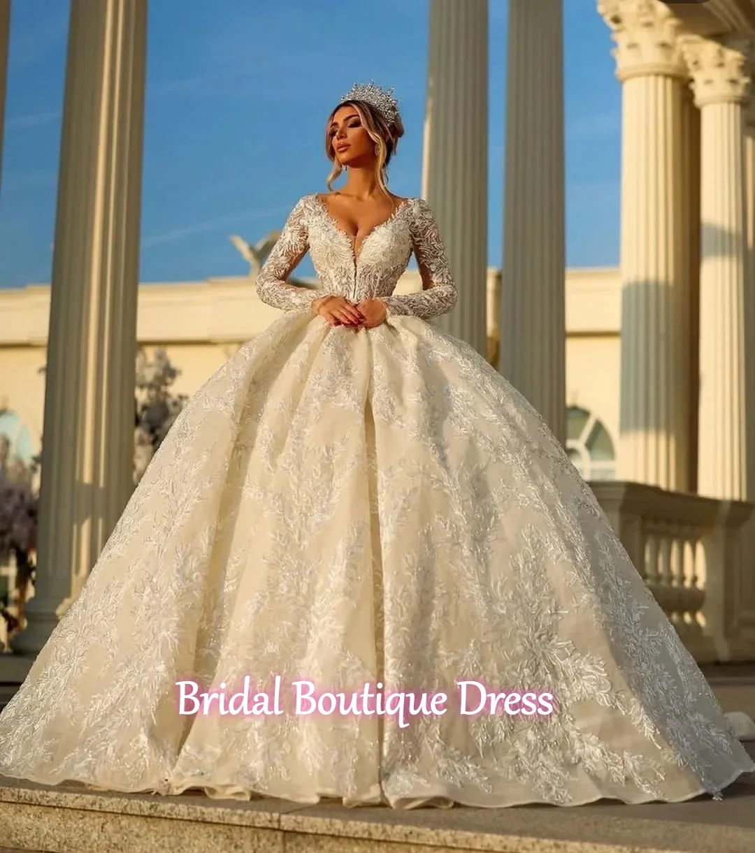 Maßgeschneiderte, exquisite Spitze, Ballkleid-Brautkleider, V-Ausschnitt, lange Ärmel, volle Perlen, Applikationen, Pailletten, Rüschen, Brautkleider