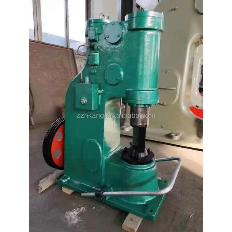 Młot pneumatyczny kowalski 25KG do kucania, seria C41, na sprzedaż.